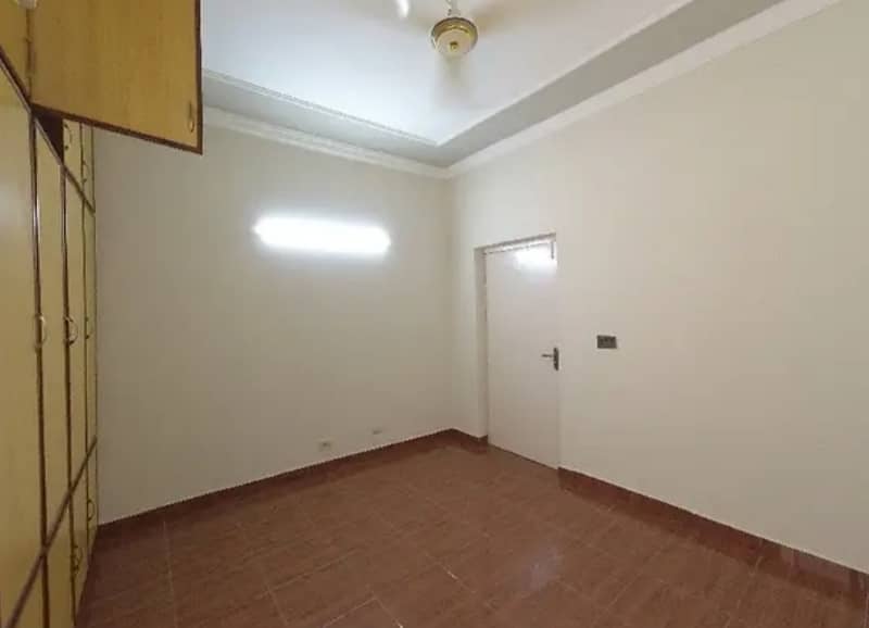 G-11/4 FGEHA E-Type 2nd Floor Flat For Sale 6