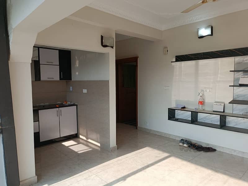 G-11/4 PHA D-Type Fully Renovated 3rd Floor Flat For Sale 8