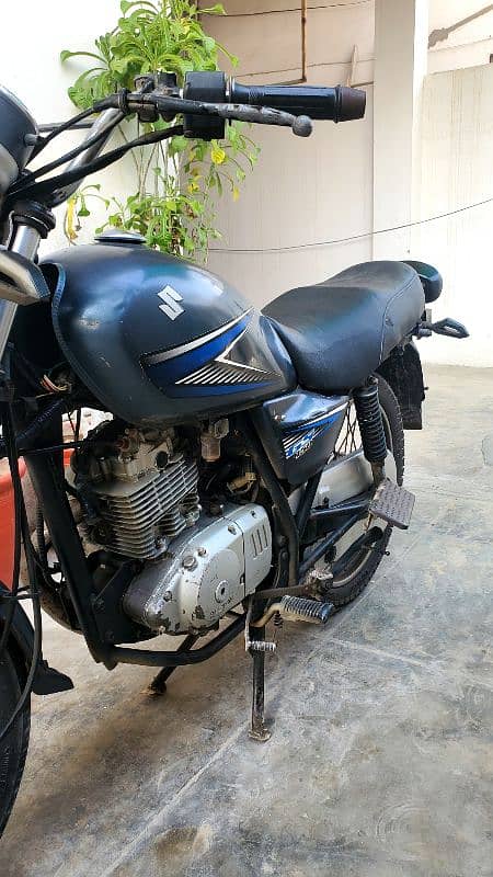 Suzuki GS 150 2014 model Limited Edition 6