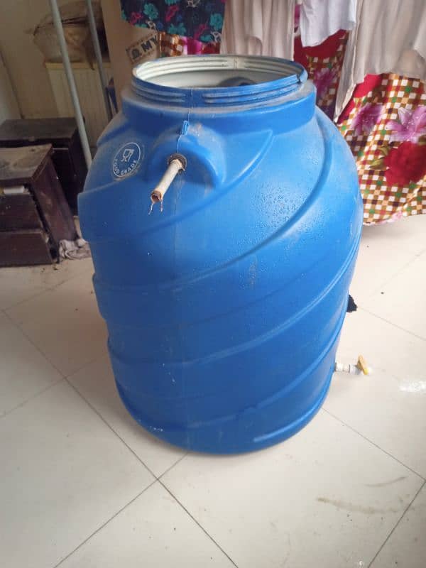 500 litre Water Tank 3