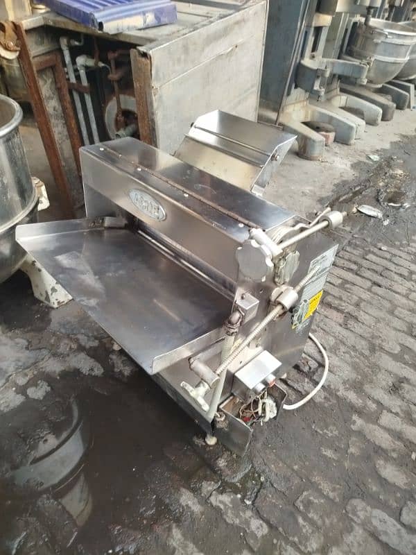 pizza Dough Roller Machine imported stainless steel body 5