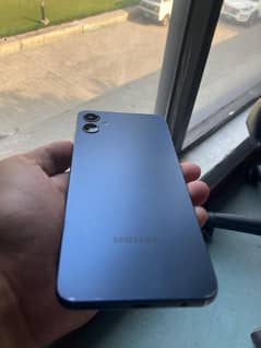 Samsung a05 4/64 official approved