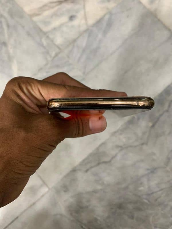 I Phone XS Max Official PTA Approved Dual Sim 64 GB  03209493949 4