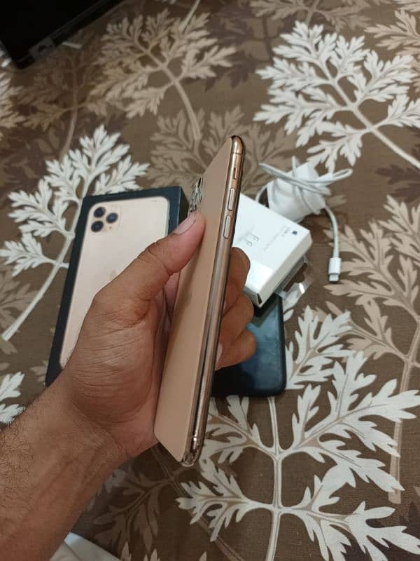 Iphone 11 Pro Max 64gb Pta Official Approved Available For Sale 3