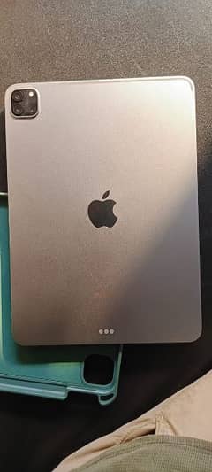 Price 190k Ipad pro 128GB (11 inches) 4th Generation 0