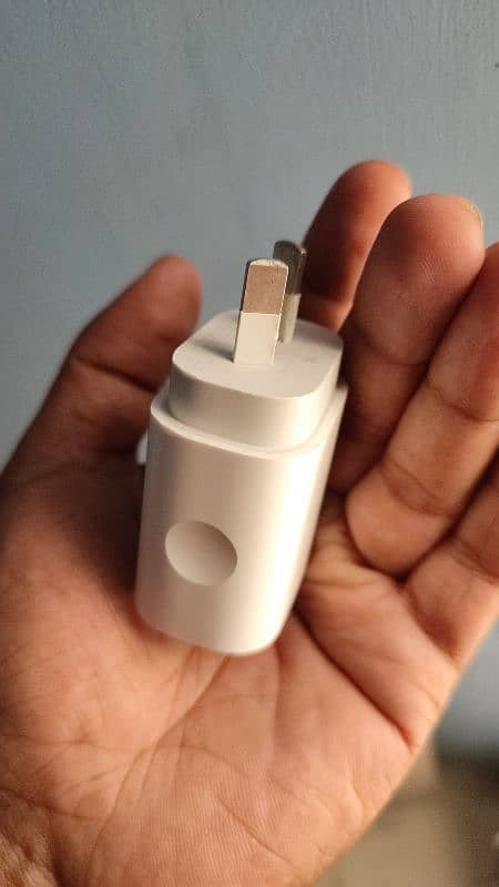 iPhone 15 pro max original charger 3