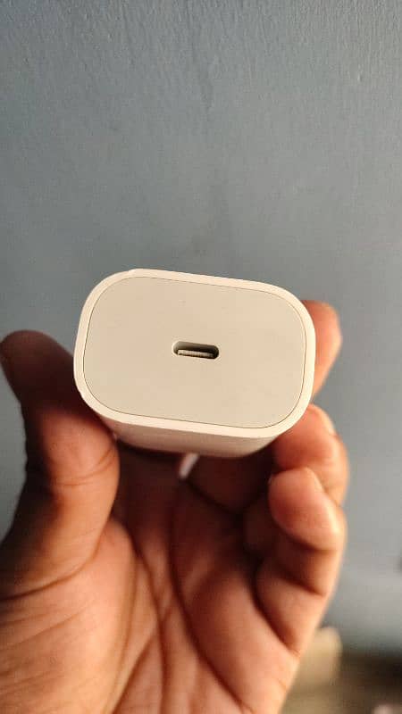 iPhone 15 pro max original charger 4