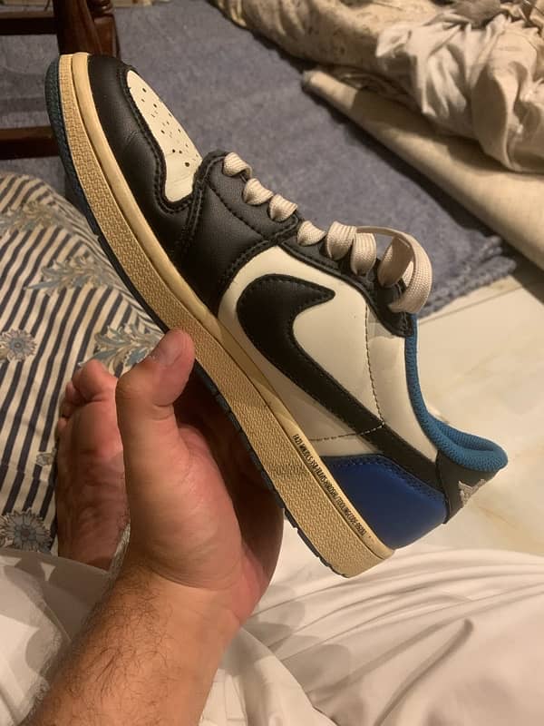 Jordan 1 Retro low OG Sp fragment x Travis’s Scott 5