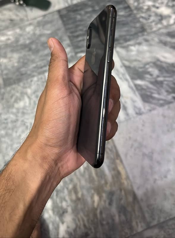 Iphone XS Black Non-pta 3