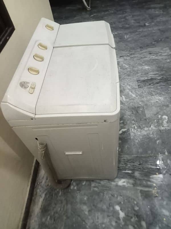 haier washing and dryer machine two in one in reasonable price 3