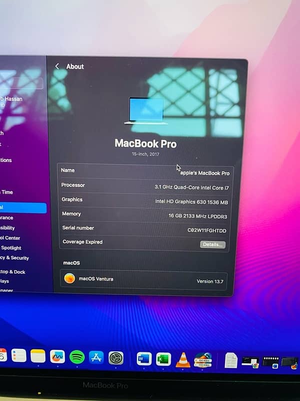 MacBook Pro 2017 core i7 15 inches 10