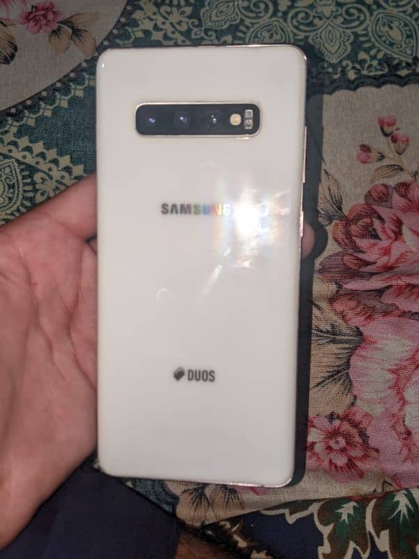 Samsung s10plus 5