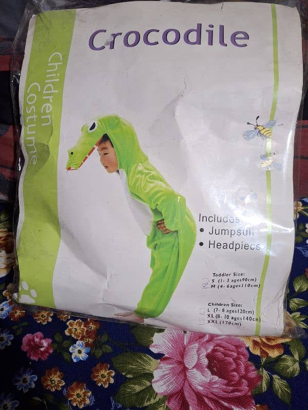 crocodile costume 0