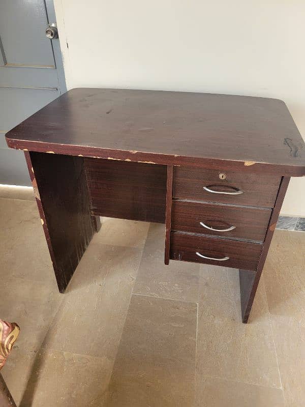 computer/ office table for sale 2