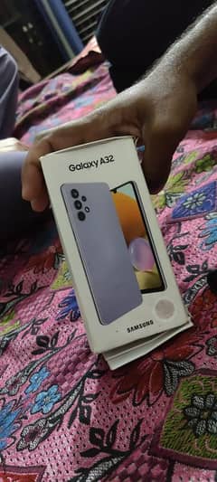 samsung galaxy a32 4g 6/128 exchange posibal with box 0