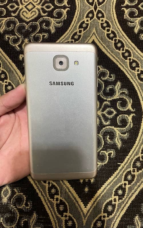 SAMSUNG J7 max with box . Dual sim PTA Approved  . No Open No repair 3