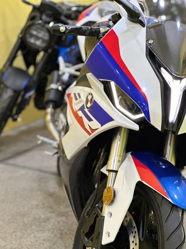 BMW S1000RR REPLIKA 400 CC INSTALLMENT PLAIN AVAILABLE 8