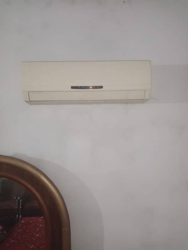 1.5 ton AC gree non inverter 3