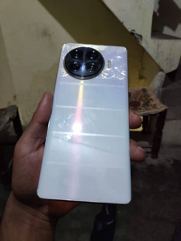 Tecno spark 20 pro plus 1