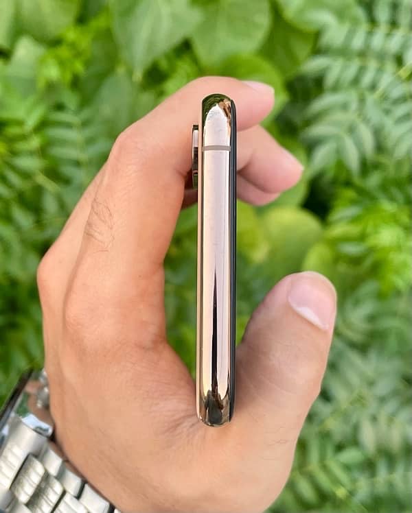 iPhone Xs 64gb dual pta approved 2