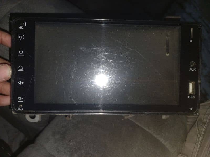 vitz lcd with frame 1