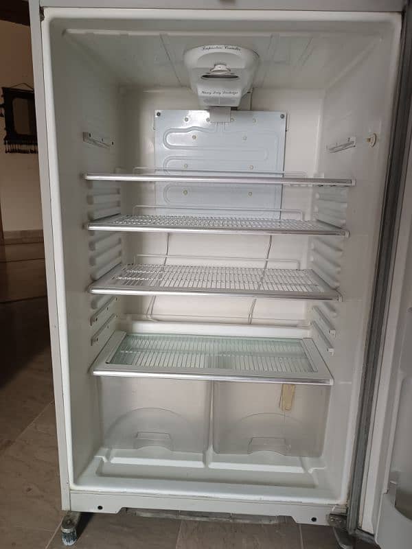 Dawlance fridge for sale 2