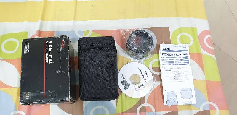 Nikon D3200 perfect condition with Two lens and WU-1a (wifi) 1