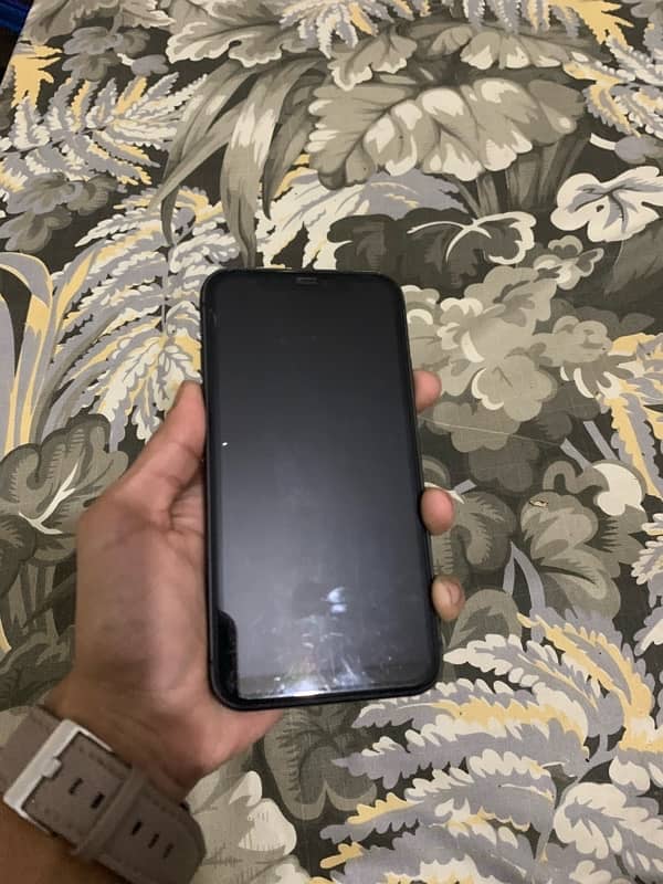 Iphone 11 Black color 1