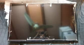 Original SAMSUNG 32" Simple Tv, 1year Used, Import from Dubai