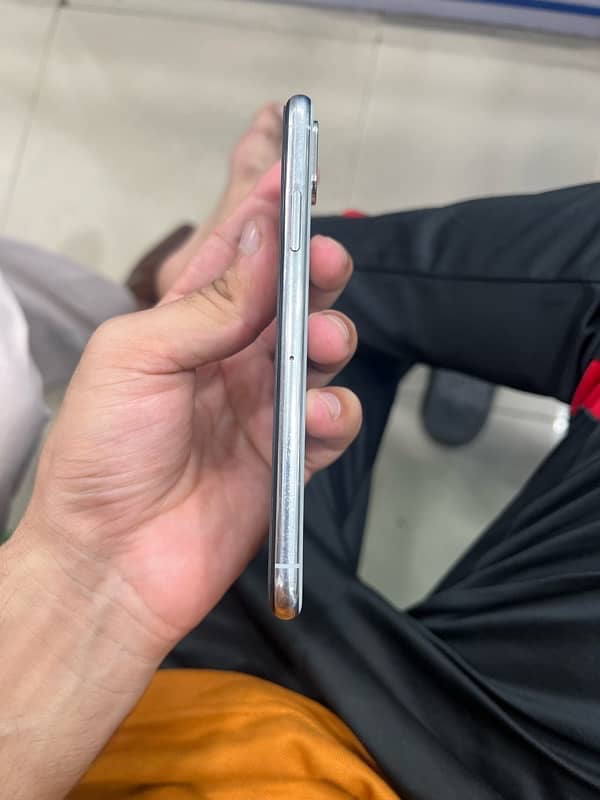 iphone xs pta approved 2