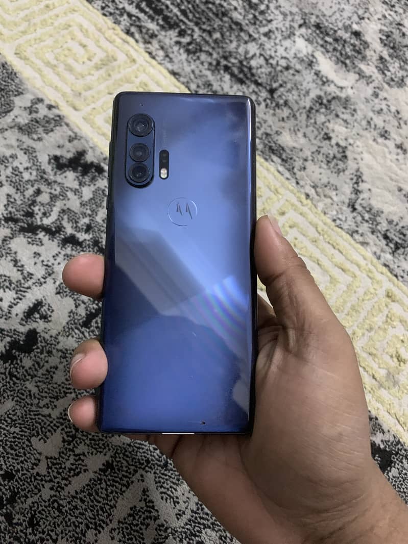 Motorola Edge+ (2020) 2