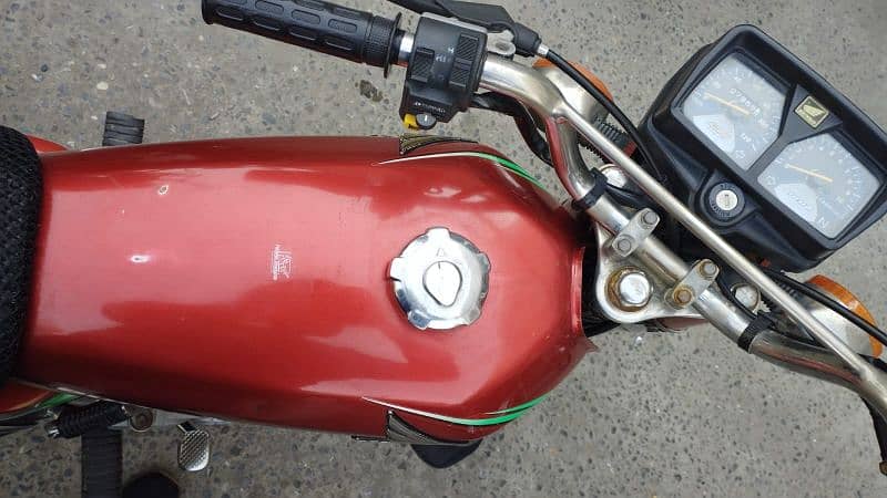 Honda CG125 genuine 3