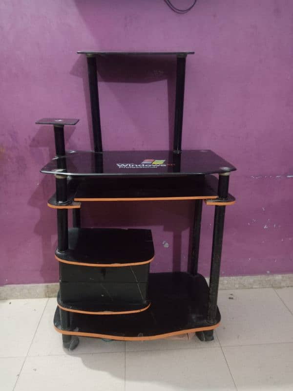 complet furniture set with glass trolly sale only 01 year used 6