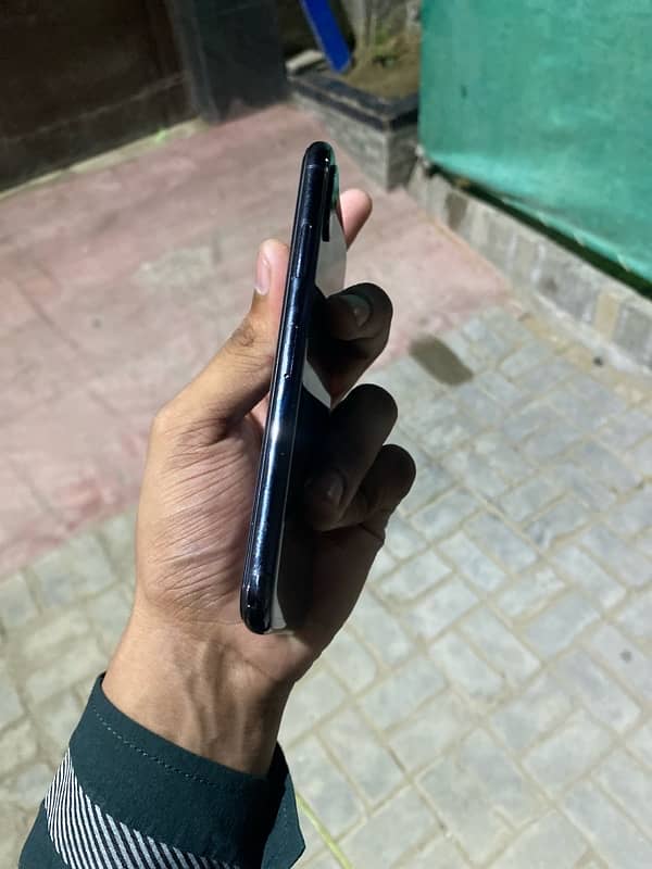 iPhone X fu 1 month sim working good price available 0