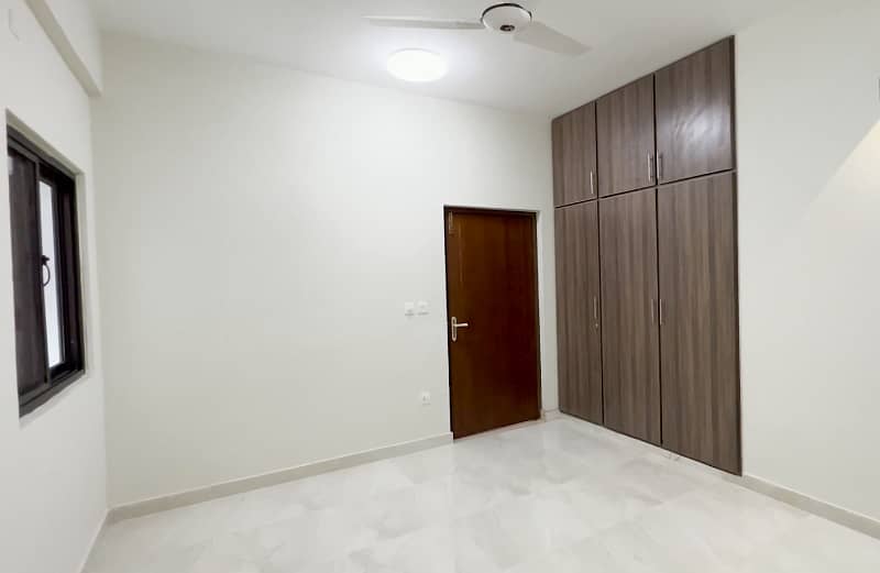 Type-A 3 Bed 2,050 Sq Ft Margalla Face Flat For Sale Lifestyle Residency G-13 17