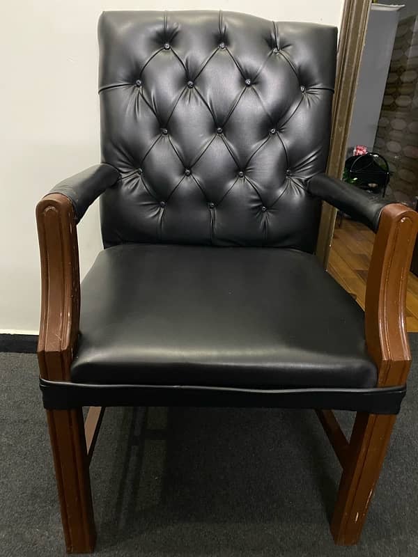 Office guest chairs in new condition 6