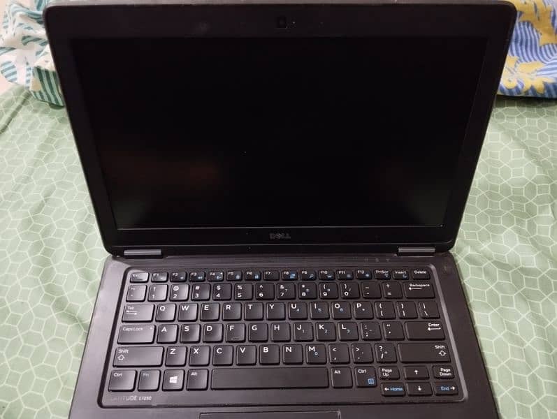 Dell Latitude E 7250 For Sale at Reasonable Price 1