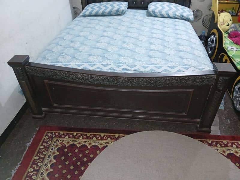 Sale bed with side table and dressing 1