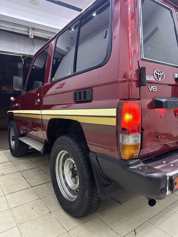 Toyota Prado 1990 9