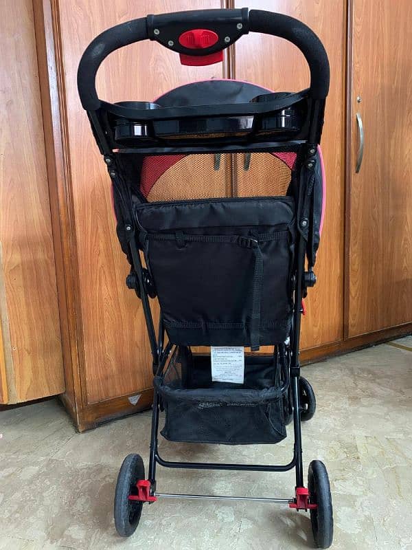 cloud sport pram in excellent condition 3