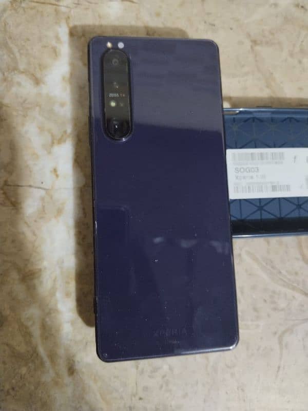 sony xperia 1 mark 3  (12GB+ 256GB) 5