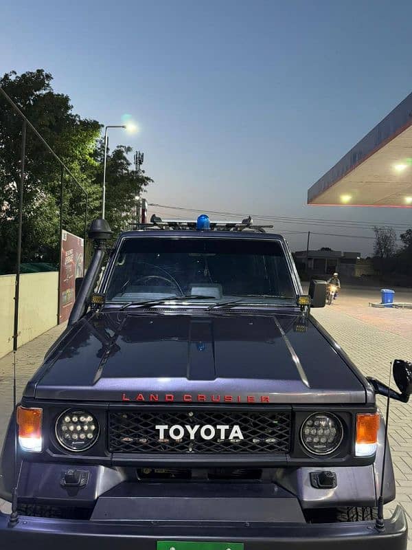 Toyota Land Cruiser 1987 1