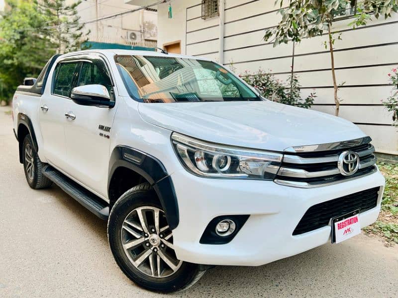 Toyota Hilux 2019 1