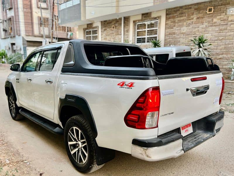 Toyota Hilux 2019 6