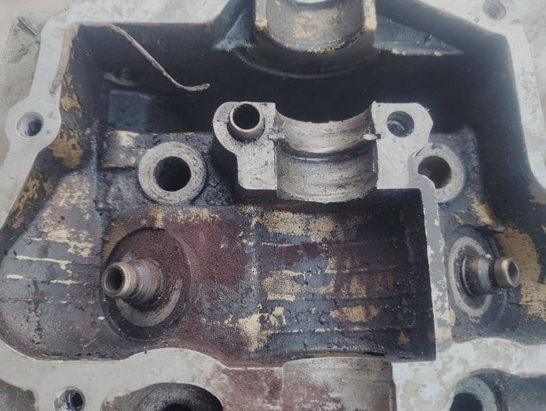 suzuki gs 150 head cylinder 2