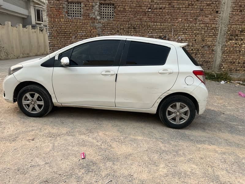 Toyota Vitz 2012 5