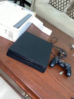 Playstation 4 Slim (1TB) Jailbreak. 10/10