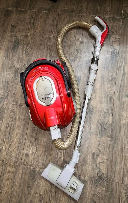 LG Vacuum Cleaner 2000W For Sale ! 2