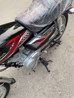 Honda CG 125 brand new condition  total driven 3000