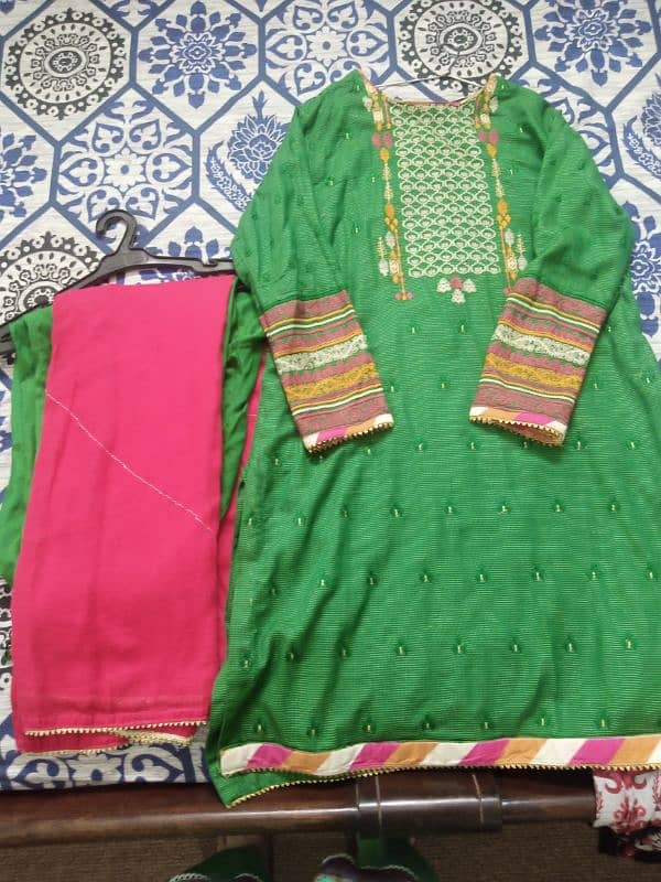 excellent condition suits 1